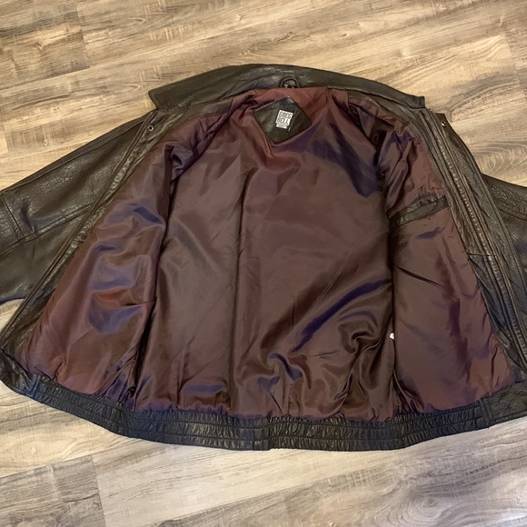 Vintage mens Greg Bell leather bomber jacket - Picture 6 of 11